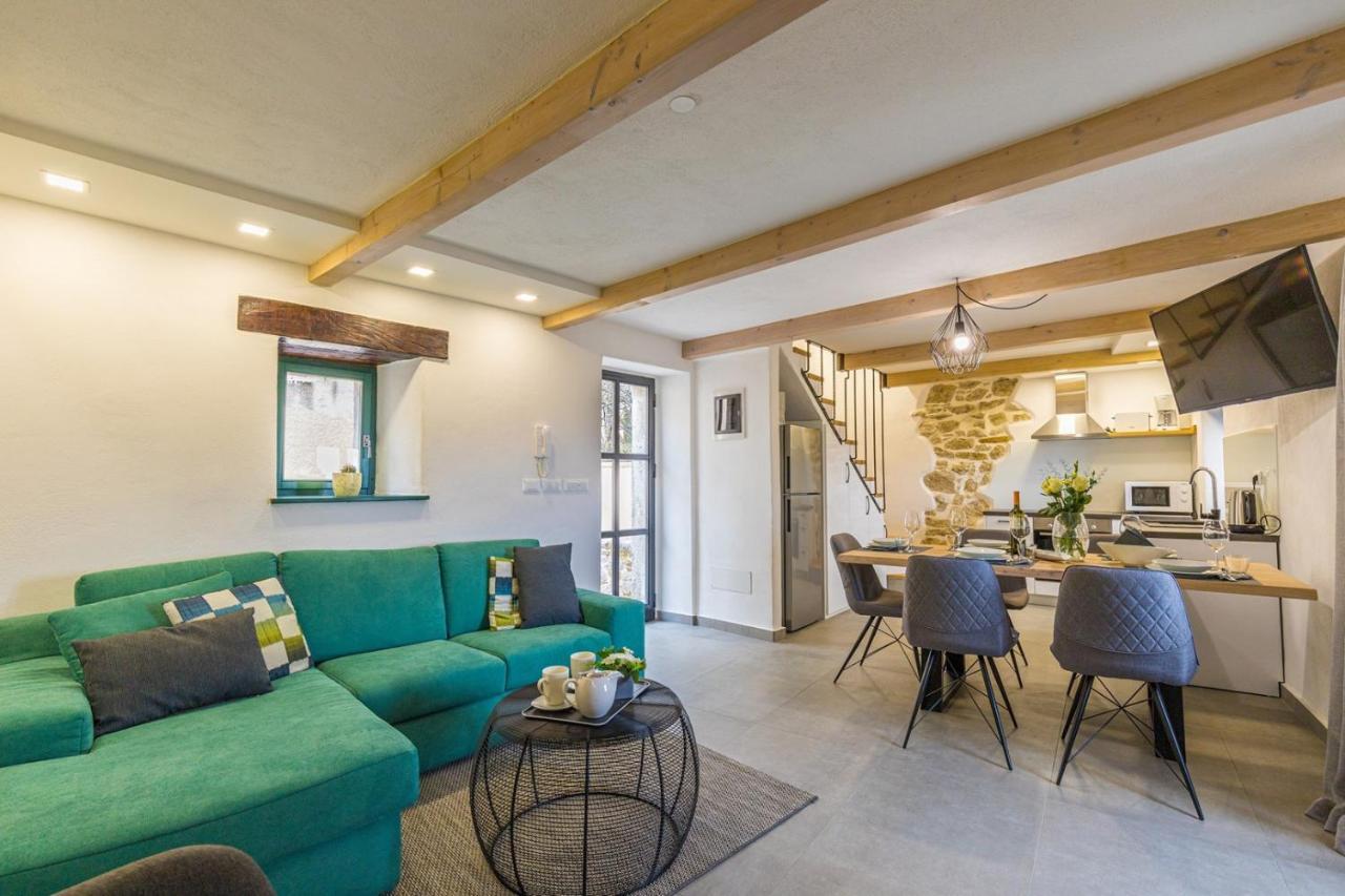 Casa Amelia In Pićan 외부 사진