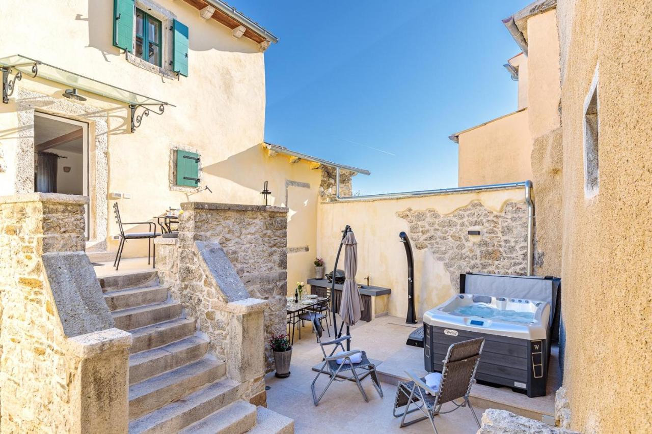 Casa Amelia In Pićan 외부 사진